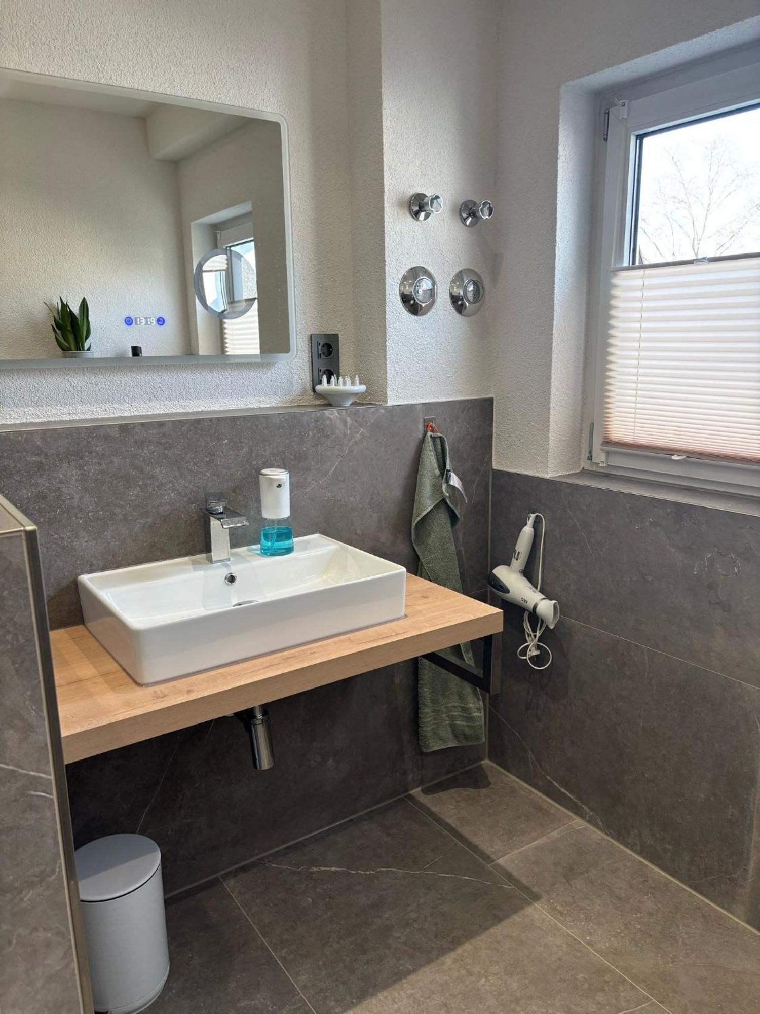 Business Ho 03 Appartement Neckarsulm Buitenkant foto